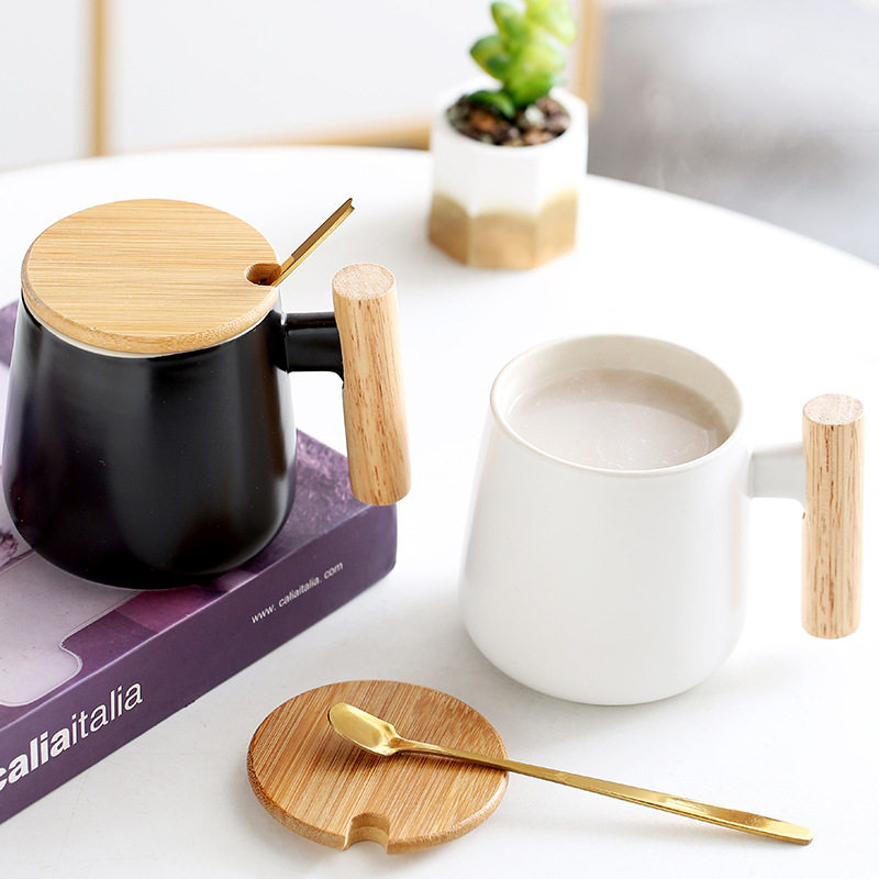 Mug Ceirmeach Neamhlonrach Adhmad Láimhseálann Bronntanas Baile Spúnóg Lid